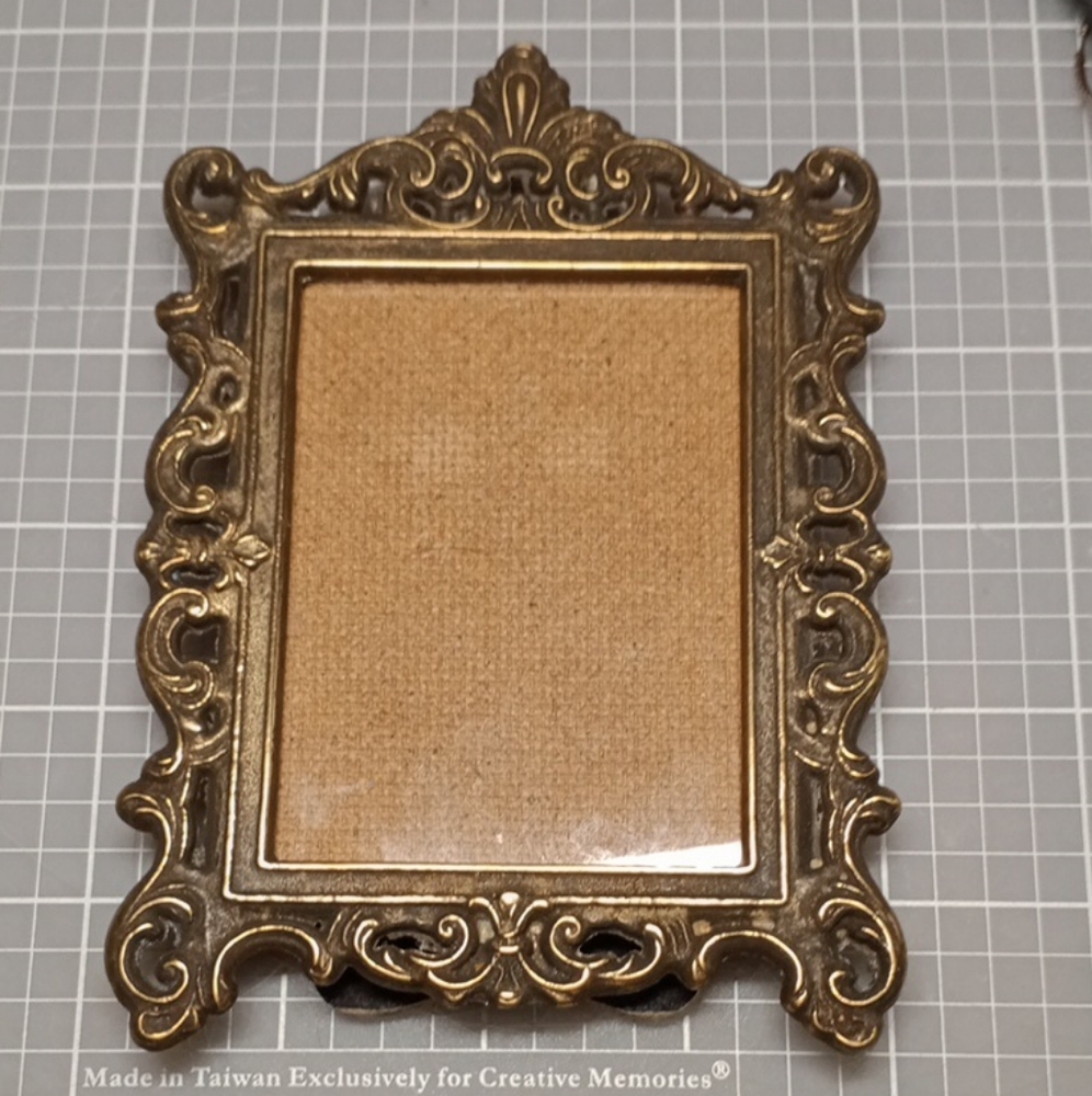 Creative Memories Gold Baroque Picture Frame with Ornate Accents